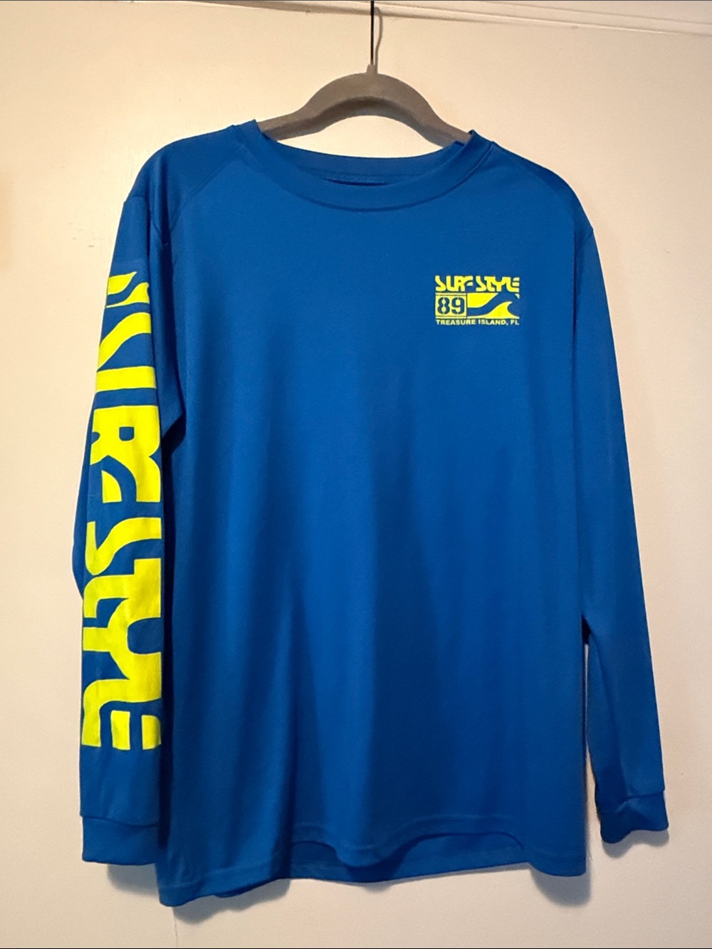 surf style Men’s Long Sleeve Rash Guard - Bright Blue with Yellow Accents